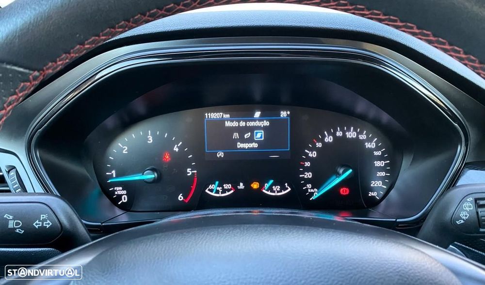 Ford Focus SW 1.5 TDCi EcoBlue ST-Line - 25