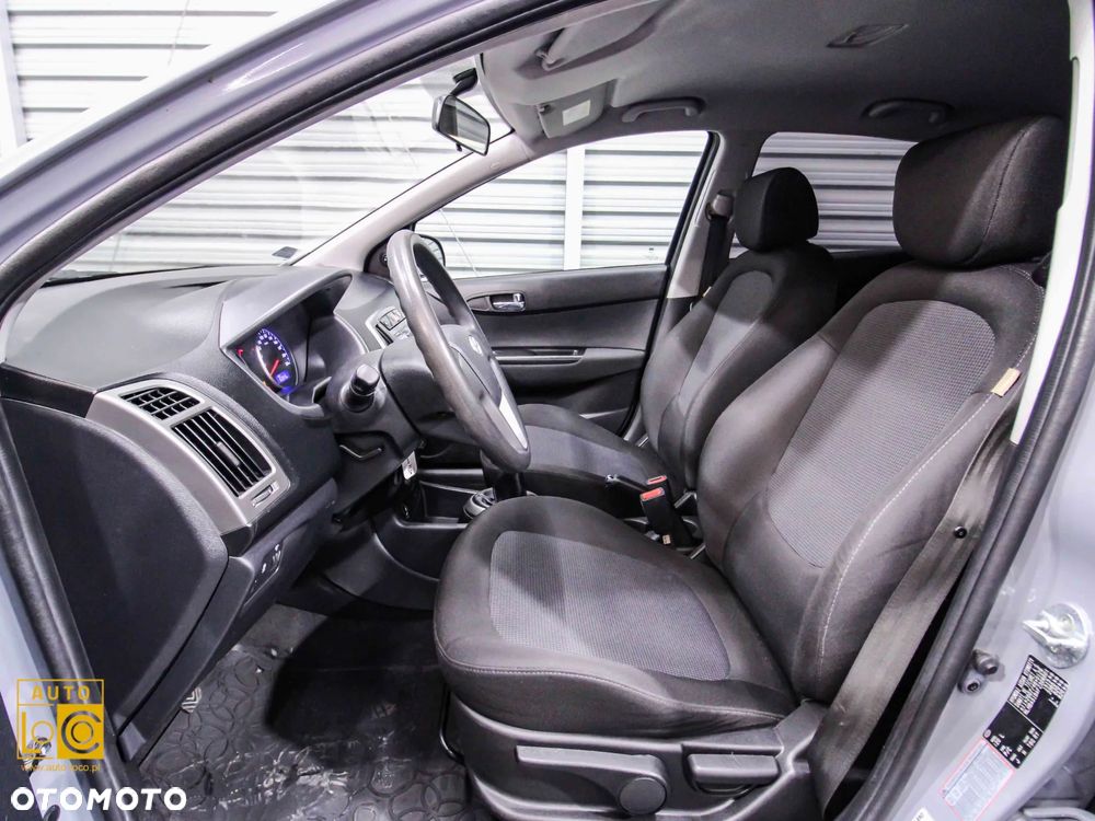 Hyundai i20 1.25 Classic + - 11