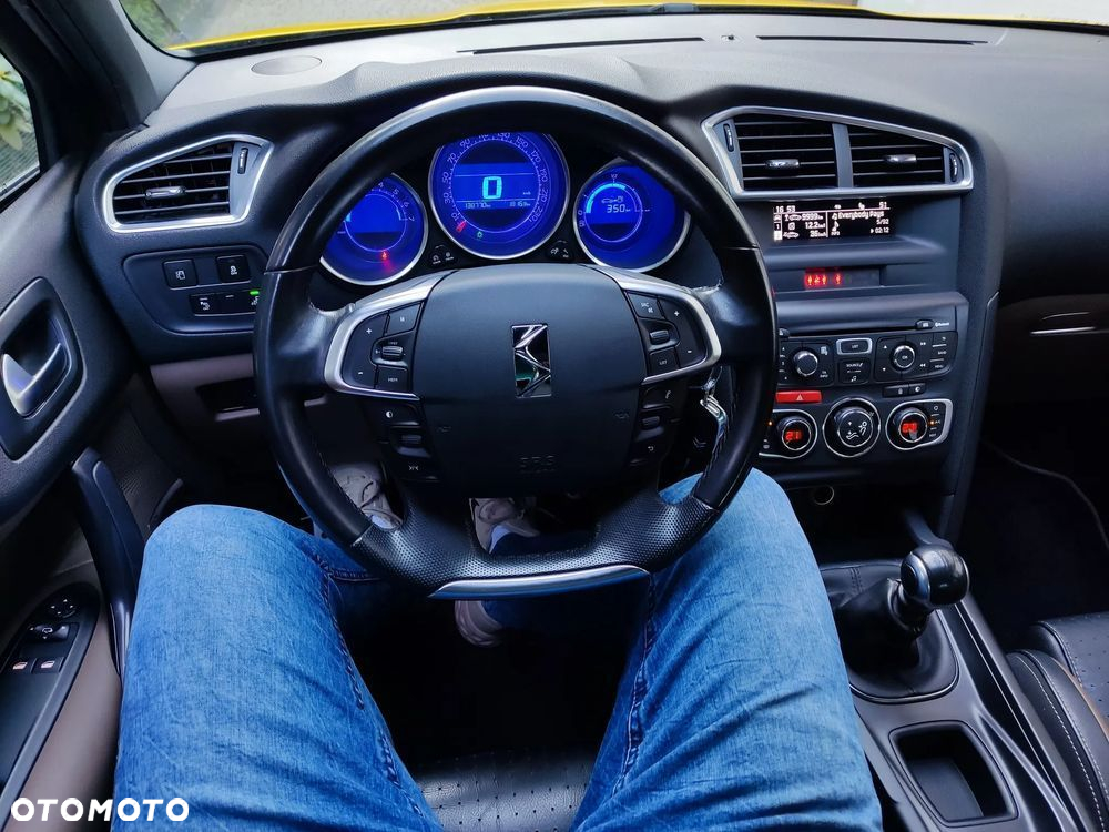 Citroën DS4 THP 200 SportChic - 32