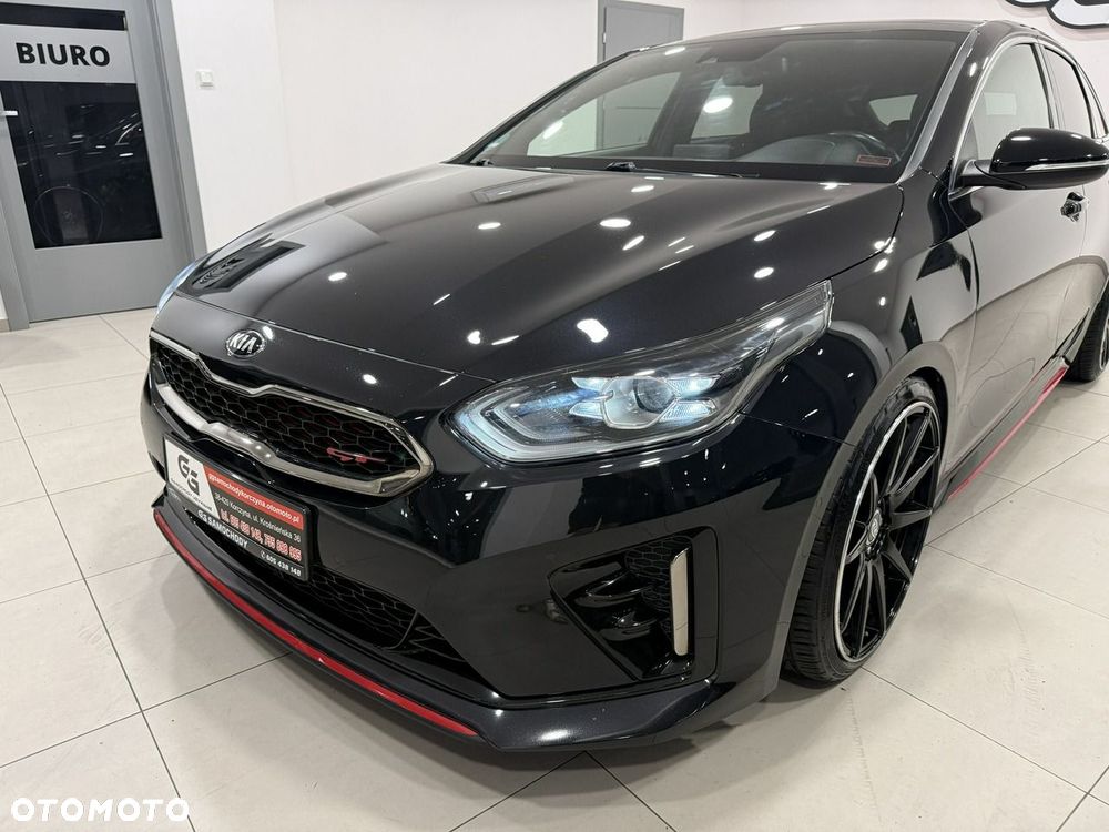 Kia ProCeed 1.6 T-GDI GT DCT - 14