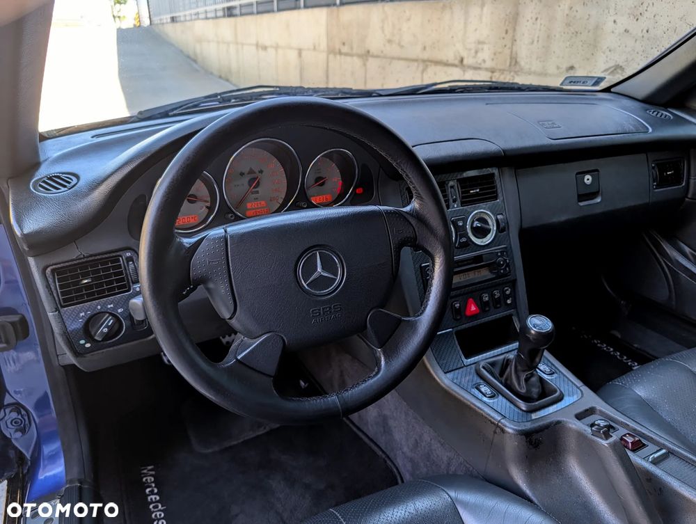 Mercedes-Benz SLK 200 - 10