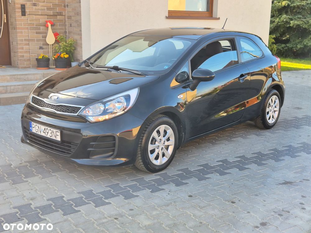 Kia Rio 1.2 Dream Team Edition - 4