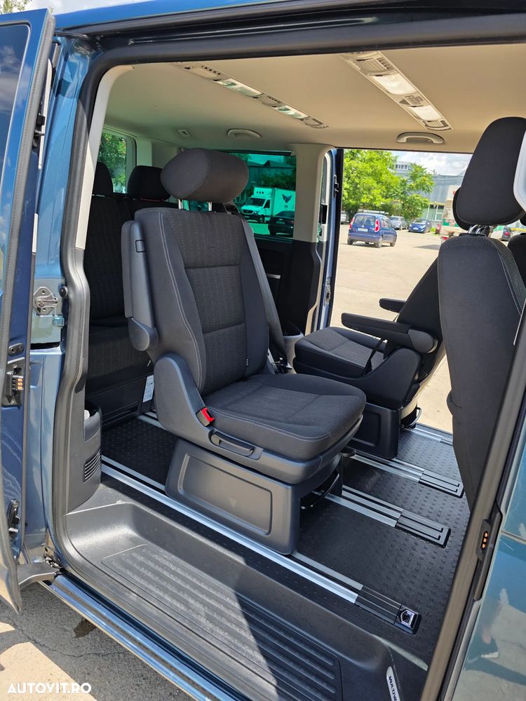 Volkswagen Multivan - 11
