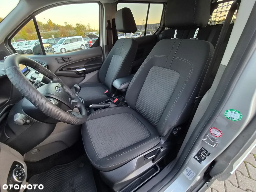 Ford Transit Connect - 19