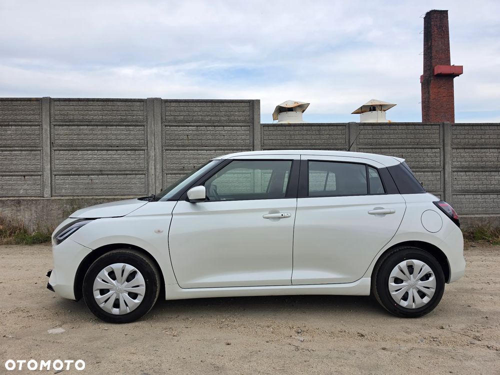 Suzuki Swift 1.2 Dualjet Hybrid MT Club - 5