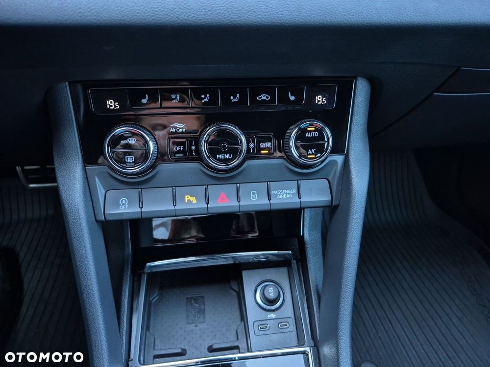 Skoda Karoq 1.5 TSI ACT Sportline DSG - 18