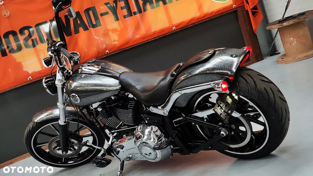 Harley-Davidson FXSB Breakout - 9
