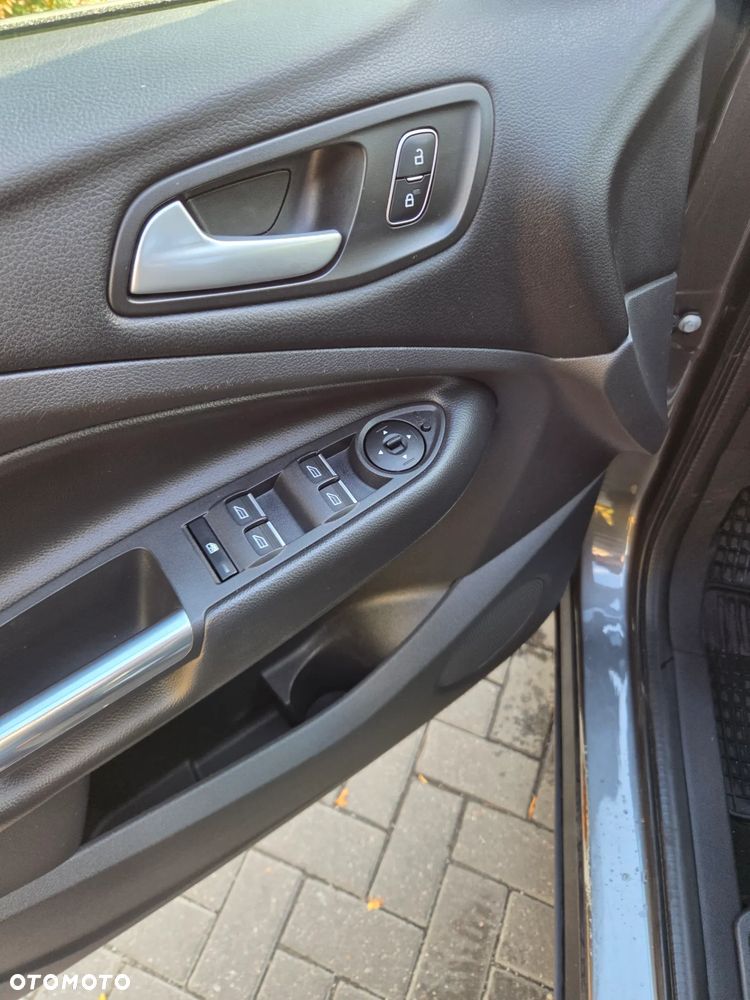 Ford Kuga 1.5 EcoBoost 2x4 Cool & Connect - 20