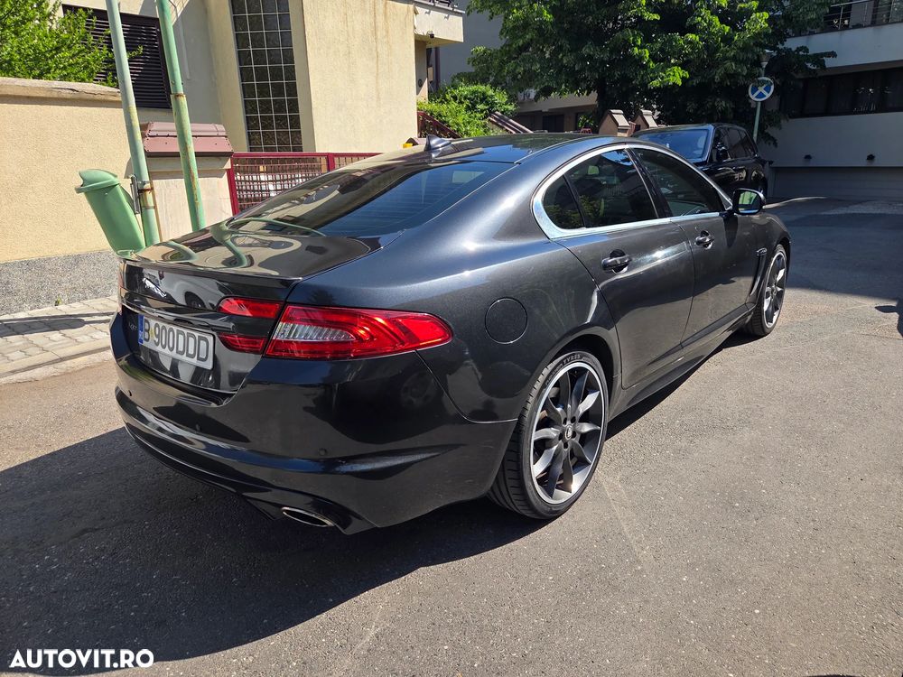 Jaguar XF - 4