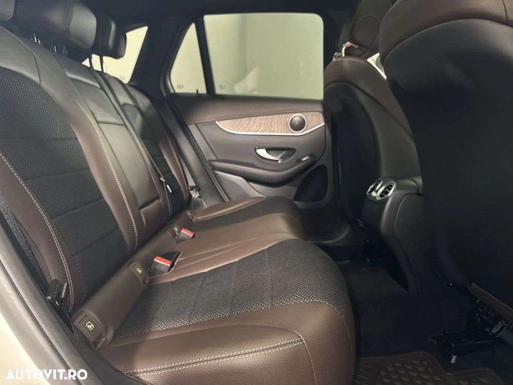 Mercedes-Benz GLC 250 4MATIC - 13