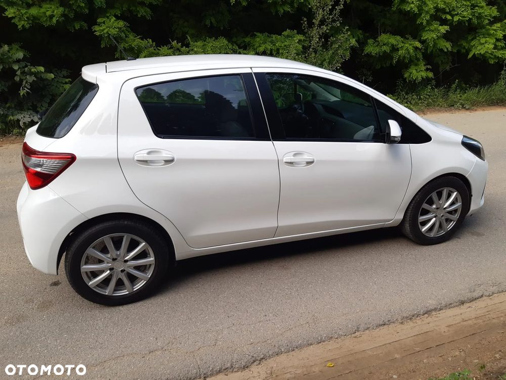 Toyota Yaris 1.5 Premium CVT - 17