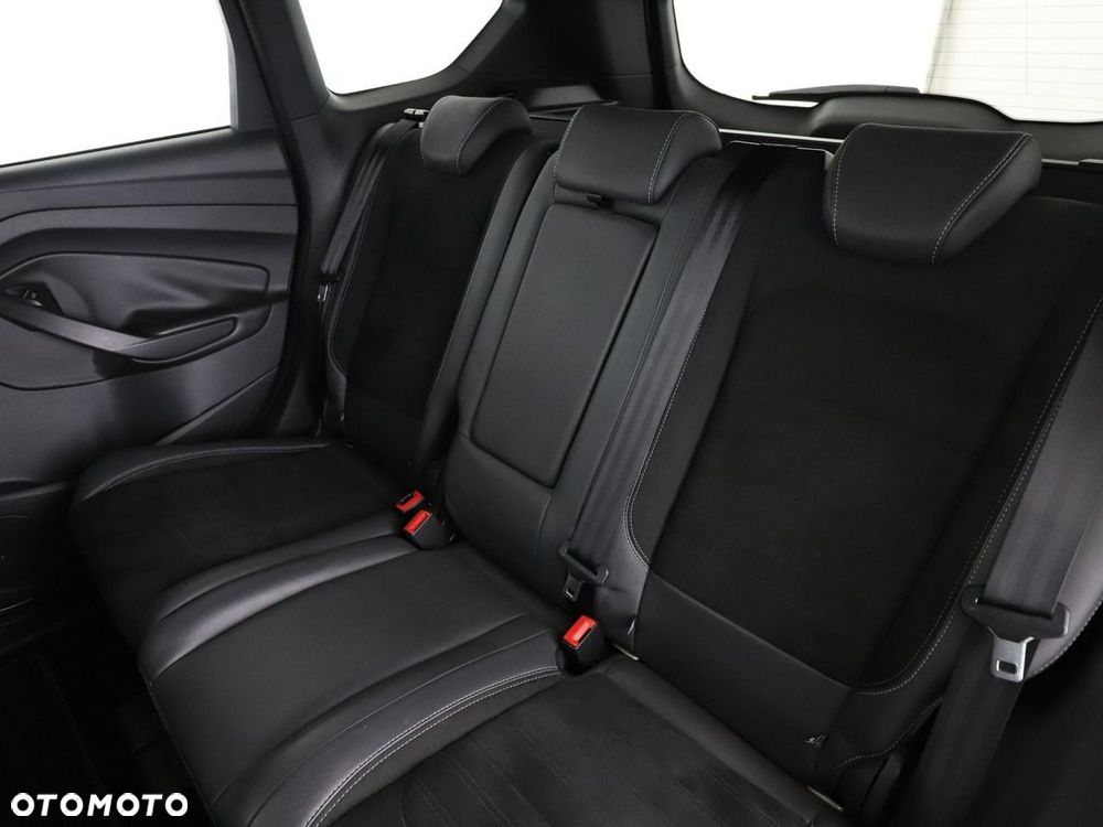 Ford Kuga 1.5 EcoBoost 2x4 ST-Line - 18