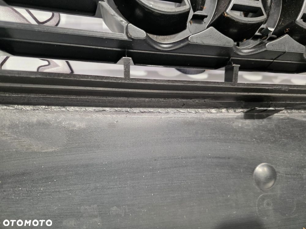 AUDI A3 8P0 LIFT 08-12 ATRAPA / GRILL PRZEDNI PRZÓD NA WYSOKI POŁYSK , NR 8P0853651M , NR AUKCJI GL860 - 22