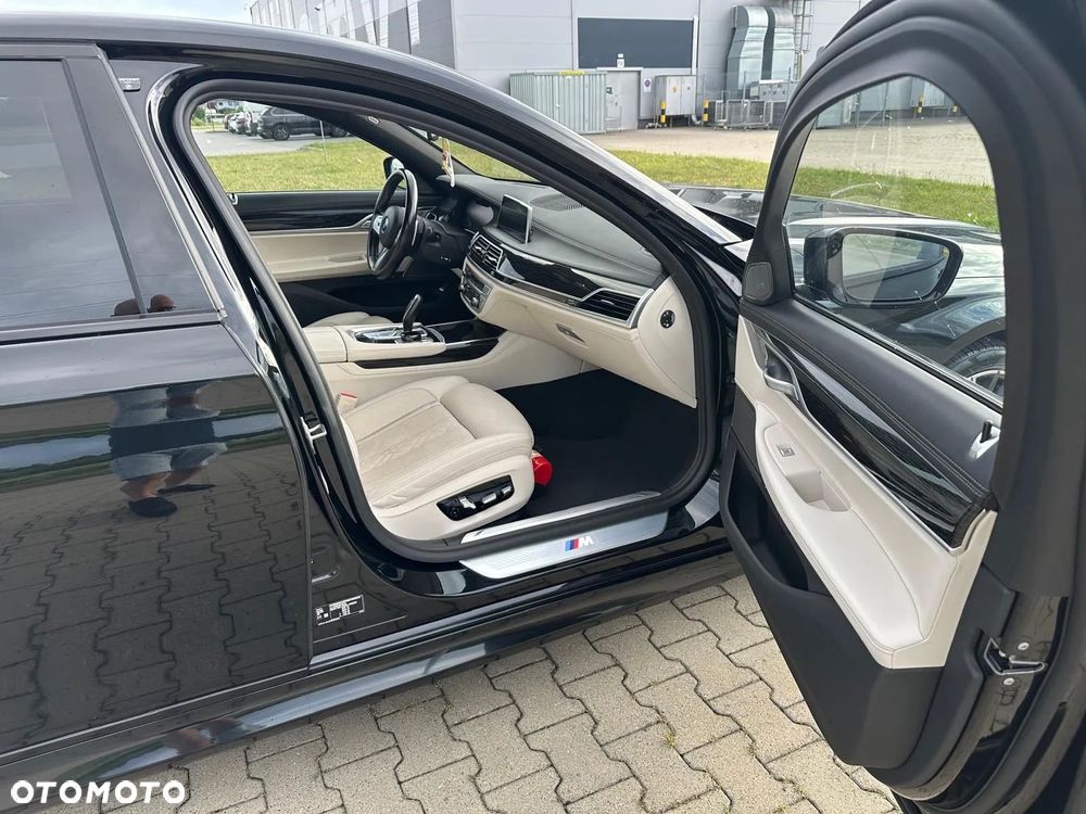 BMW Seria 7 740d xDrive mHEV sport - 17
