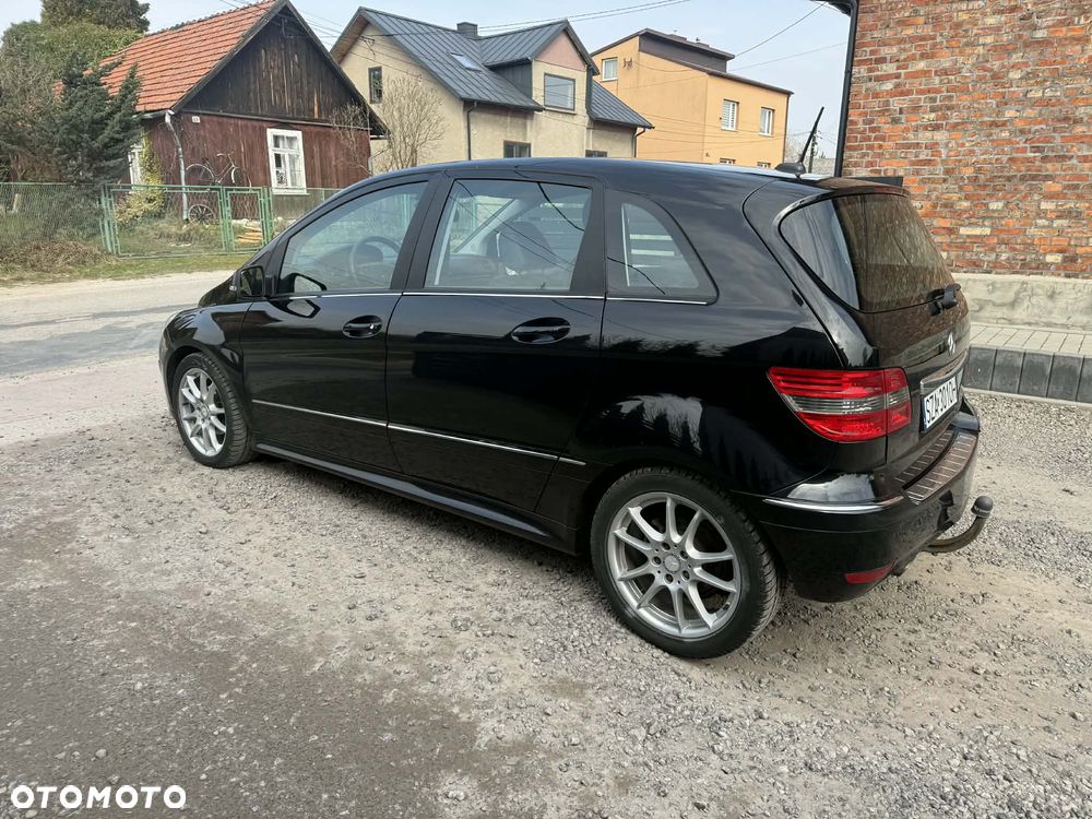 Mercedes-Benz Klasa B 180 BlueEFFICIENCY - 3