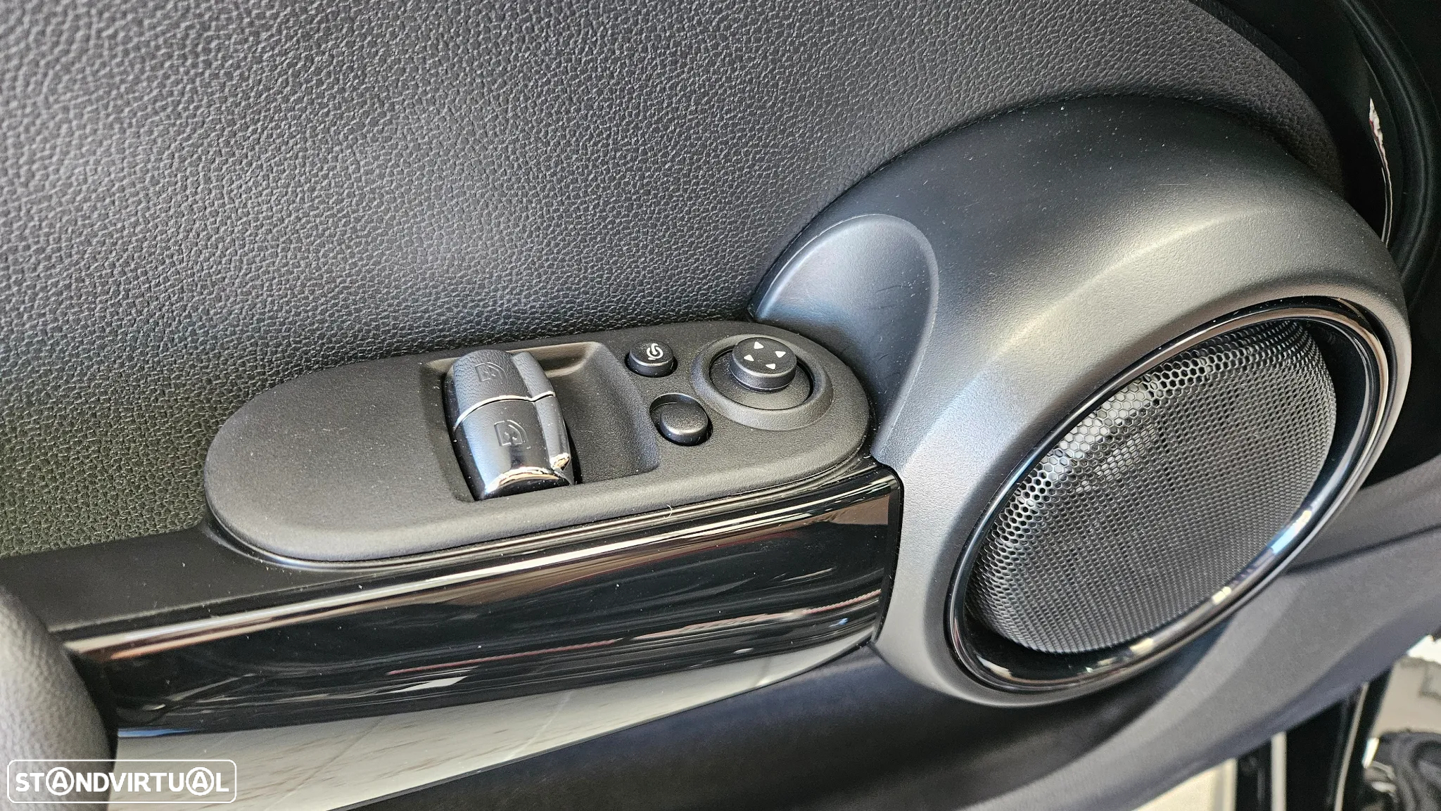 MINI 3 Portas John Cooper Works Auto Desportiva - 29