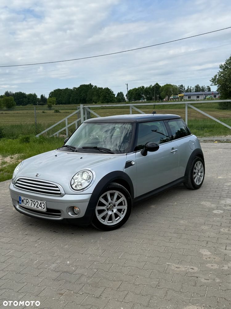 MINI Cooper Standard - 4