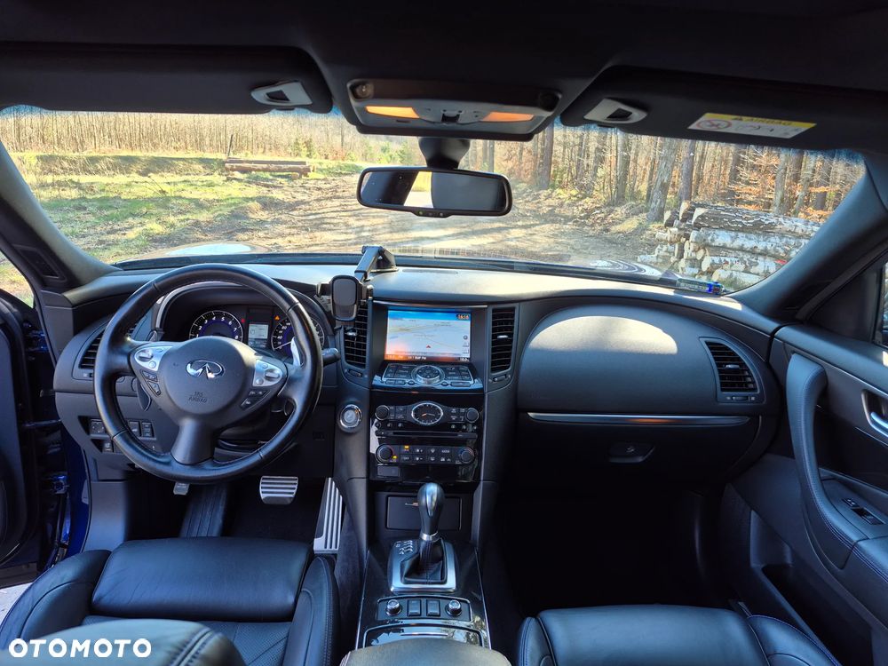 Infiniti QX70 3.7 S Premium - 13