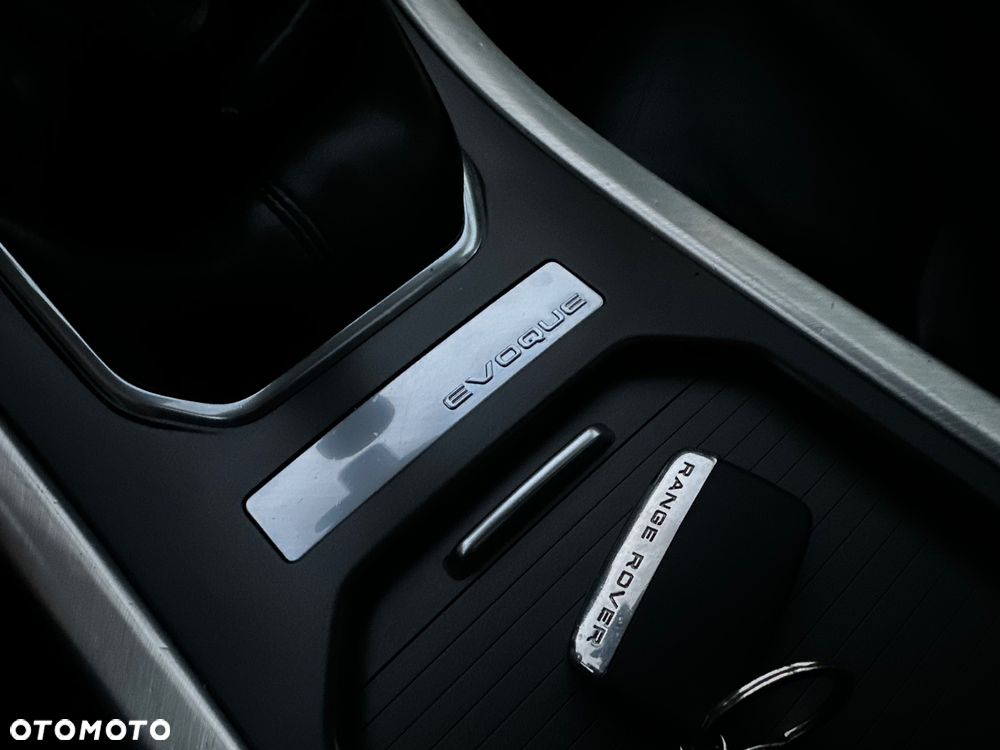 Land Rover Range Rover Evoque - 16