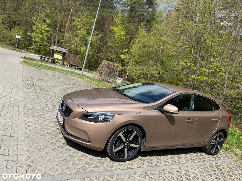 Volvo V40 T3 Drive-E Momentum - 6