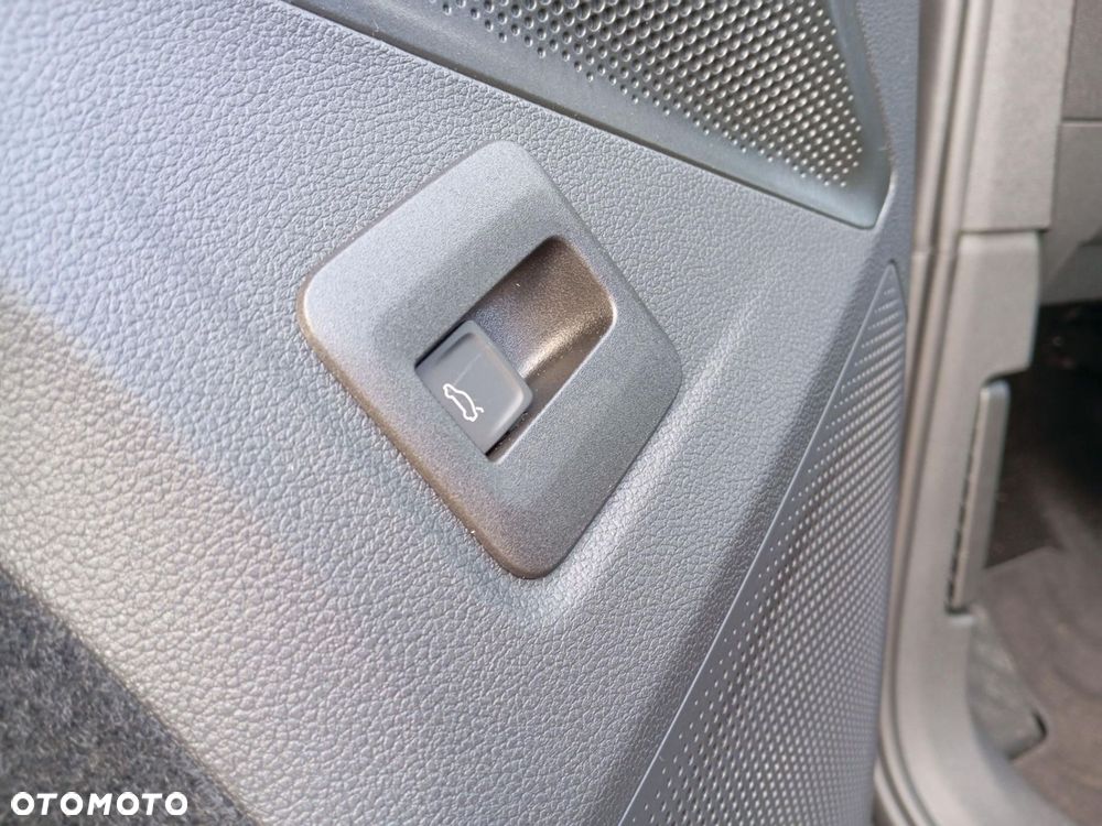 Volkswagen Tiguan - 27