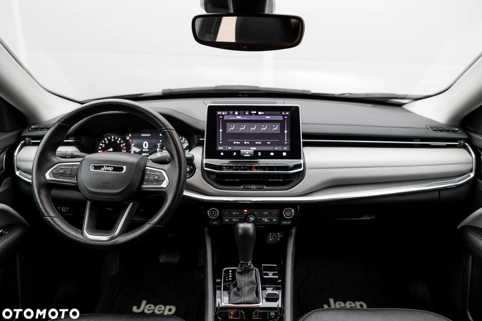 Jeep Compass - 21