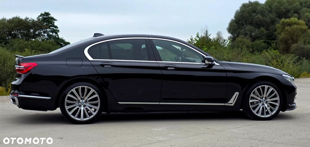 BMW Seria 7 - 17