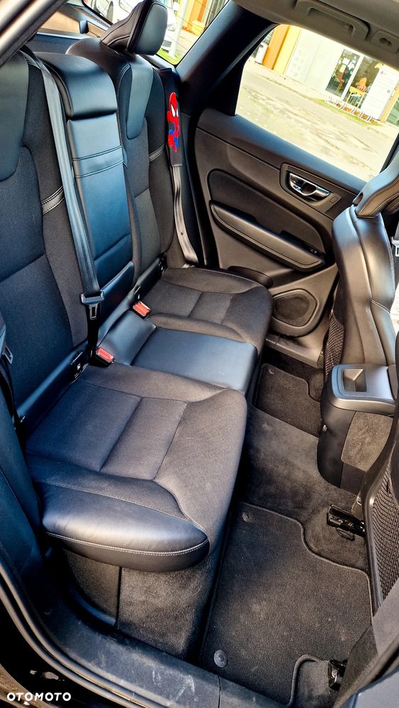 Volvo XC 60 D4 Geartronic Momentum Pro - 14