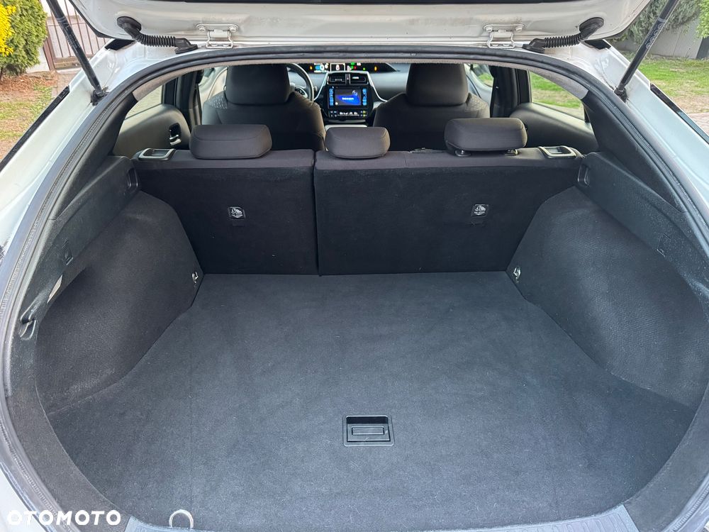 Toyota Prius Hybrid Comfort - 13