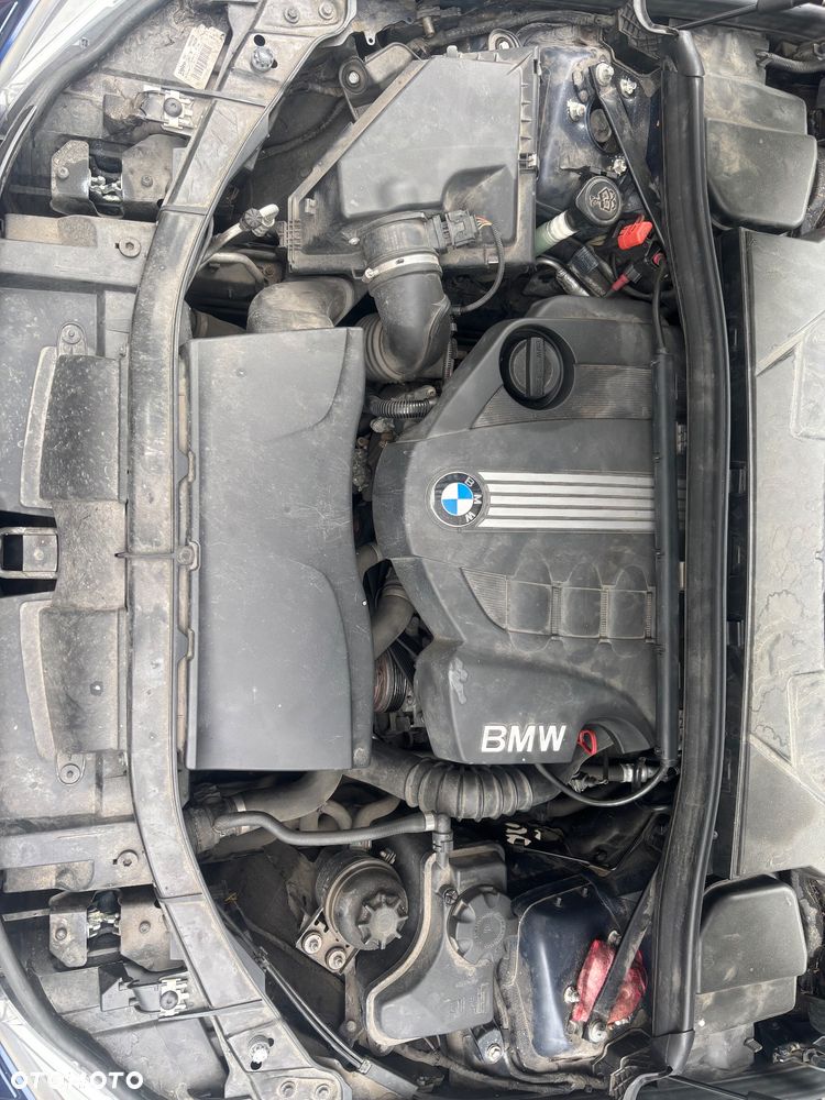 BMW X1 xDrive18d - 15