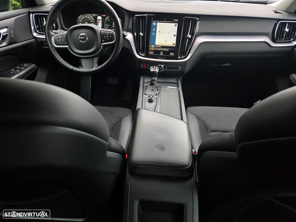 Volvo V60 2.0 D3 Momentum Plus Geartronic - 9