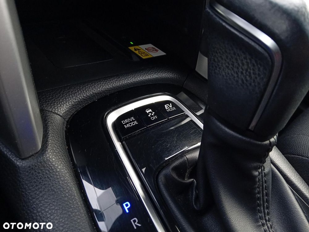 Toyota Corolla Cross - 19