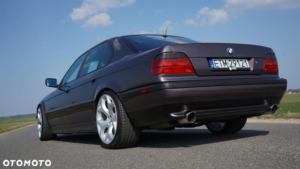 BMW Seria 7 728i L - 2