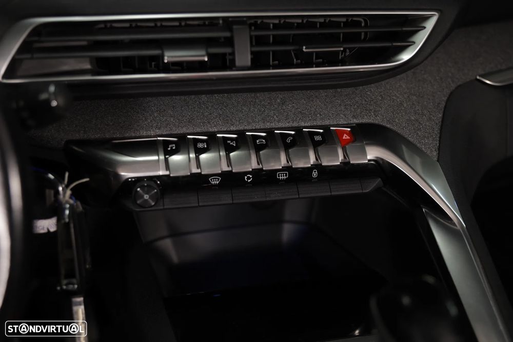 Peugeot 3008 1.6 BlueHDi Active - 11