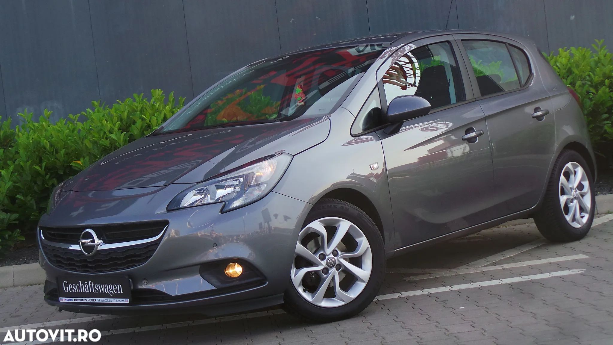 Opel Corsa 1.4 Automatik Edition - 1