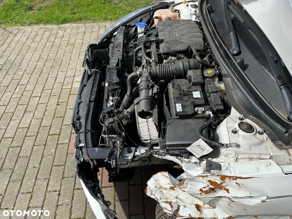 Hyundai i20 - 13