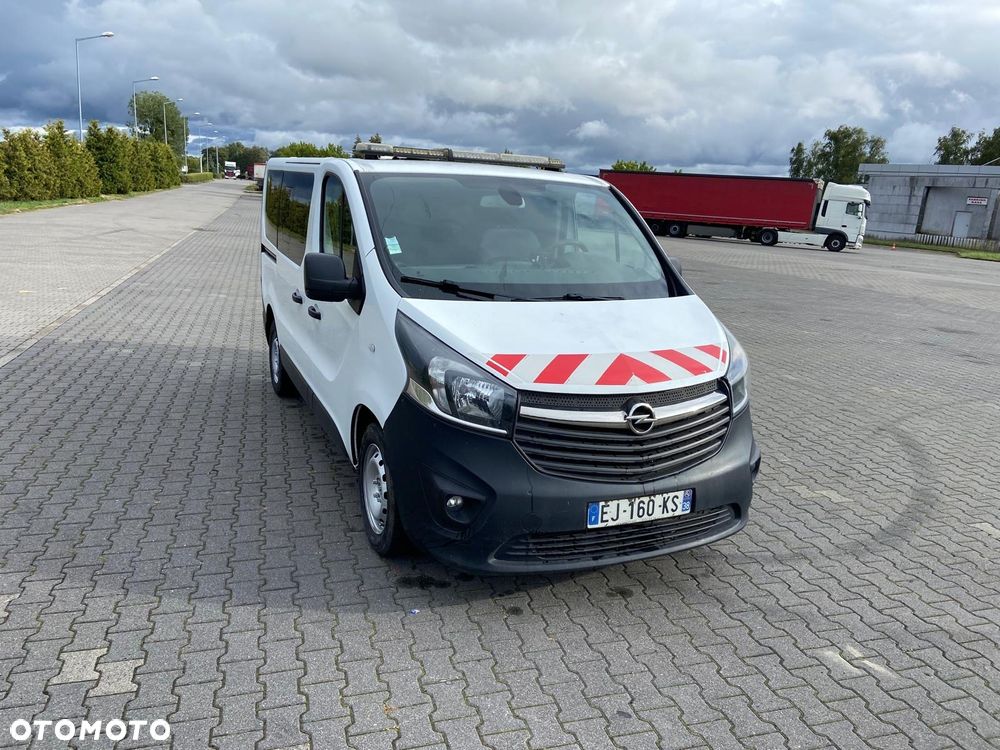 Opel Ambulans Karetka vivaro - 5