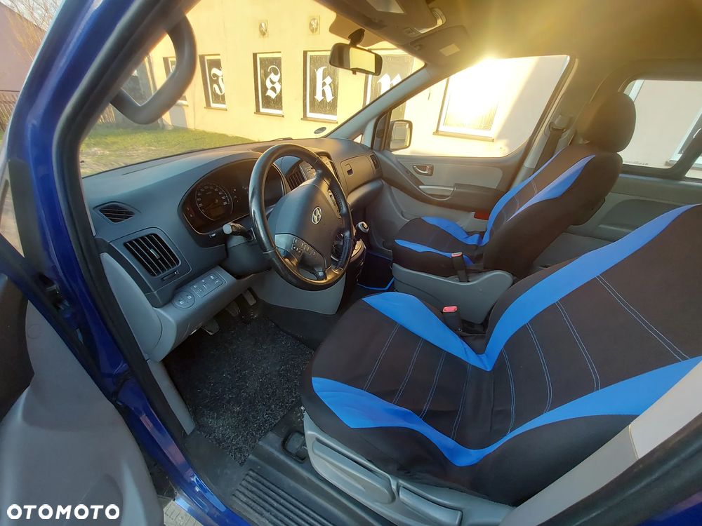 Hyundai H-1 2.5 CRDi Travel Family+ - 7