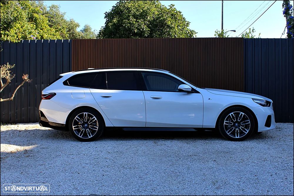 BMW i5 eDrive40 Pack Desportivo M - 16
