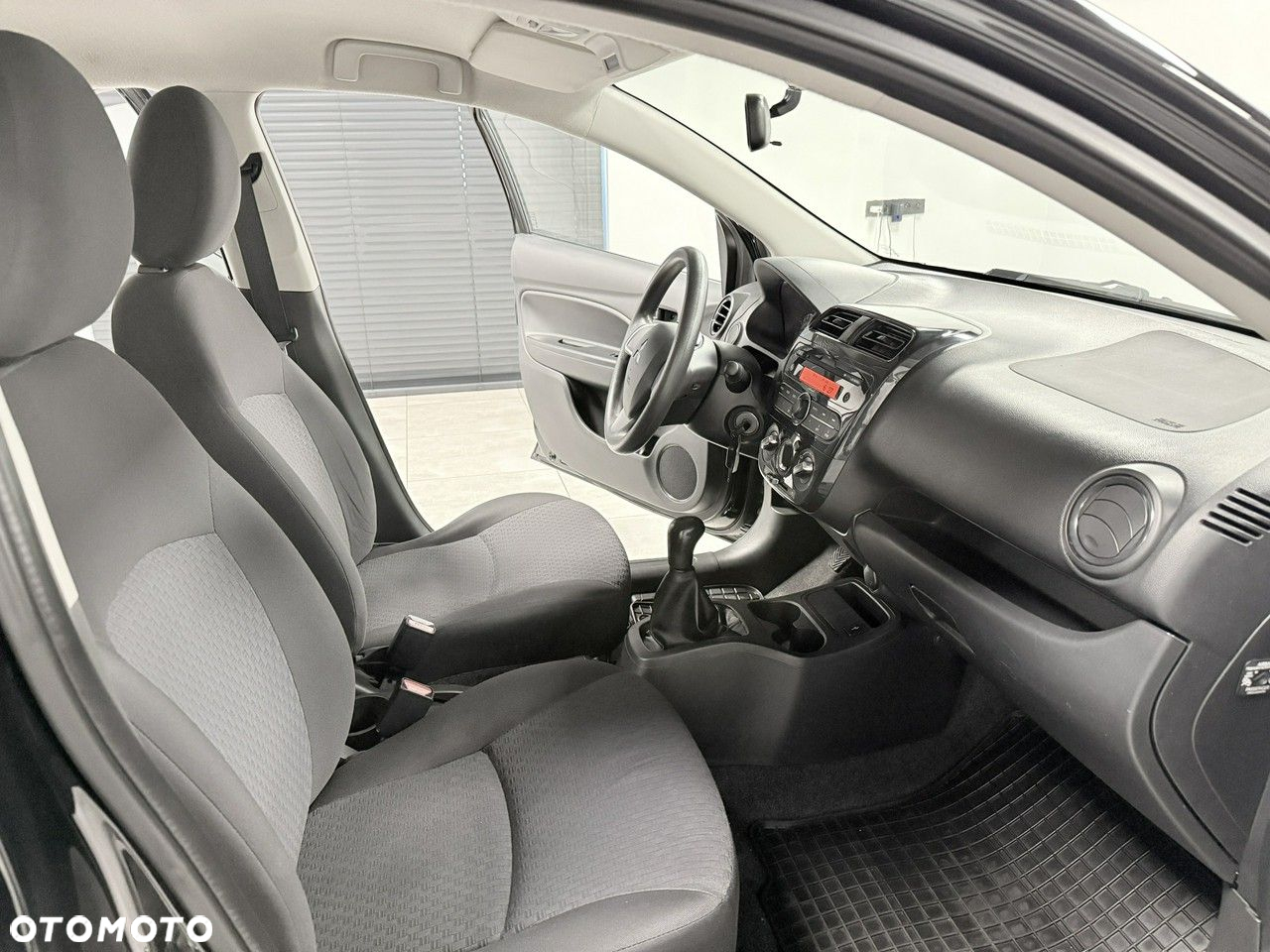 Mitsubishi Space Star 1.0 Inform - 14