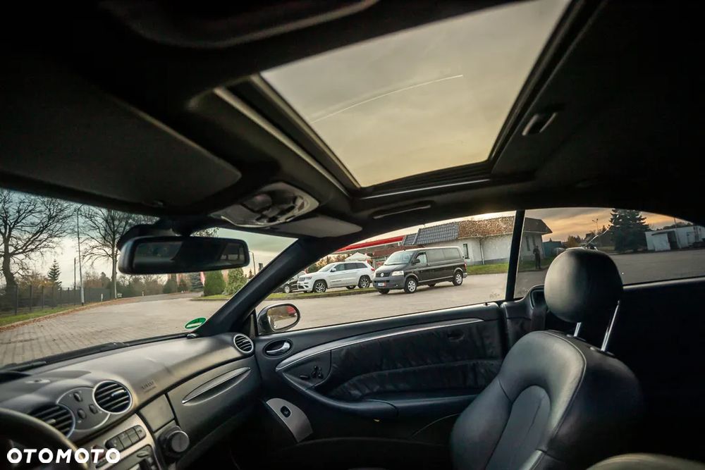 Mercedes-Benz CLK 500 Elegance - 32