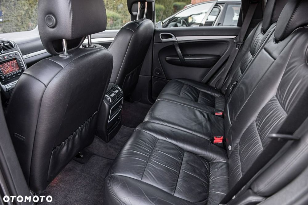 Porsche Cayenne Turbo Tiptronic S - 7