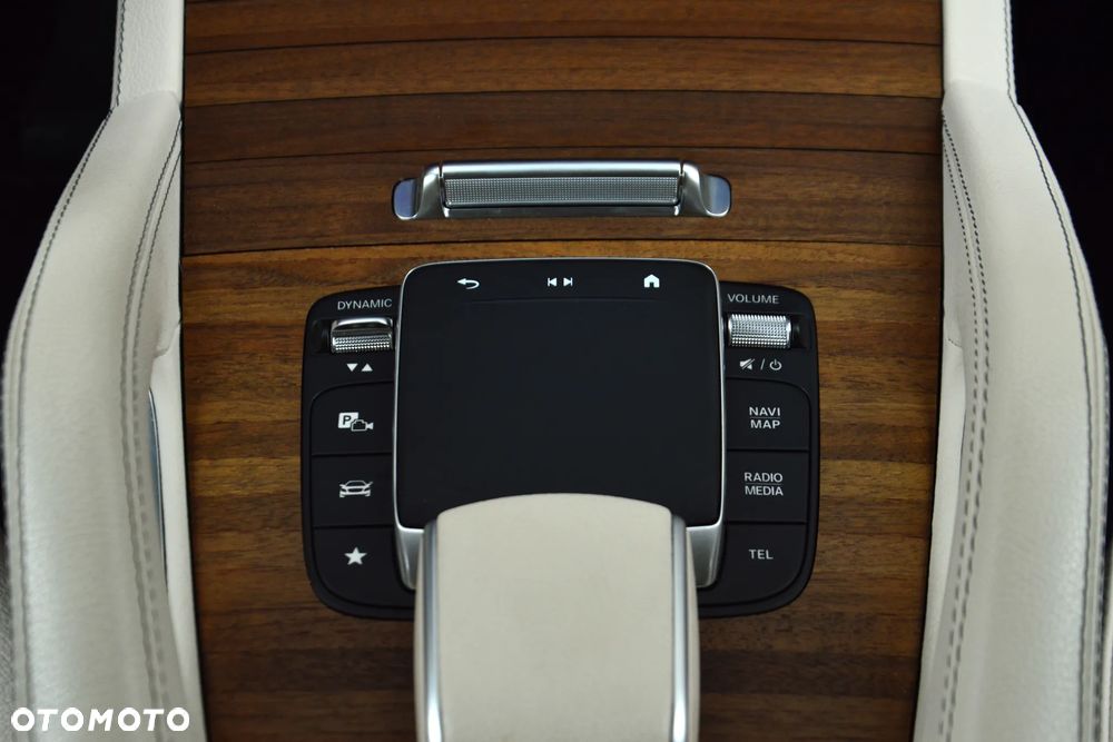 Mercedes-Benz GLE 300 d 4-Matic - 23