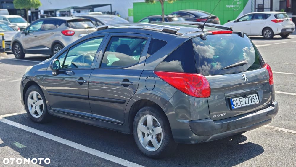 Peugeot 207 1.4 Presence - 4