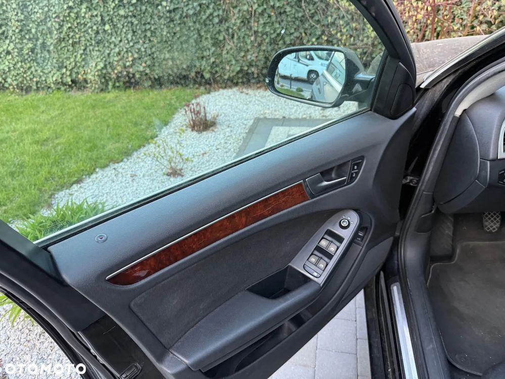 Audi A4 Limousine 2.0 TDI DPF Ambition - 13