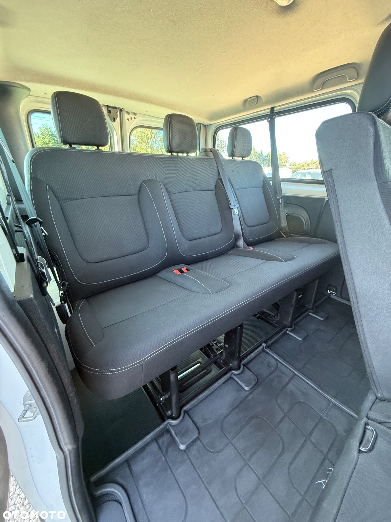 Renault Trafic 2.0 dCi L2H1 HD Business (bryg.) - 34