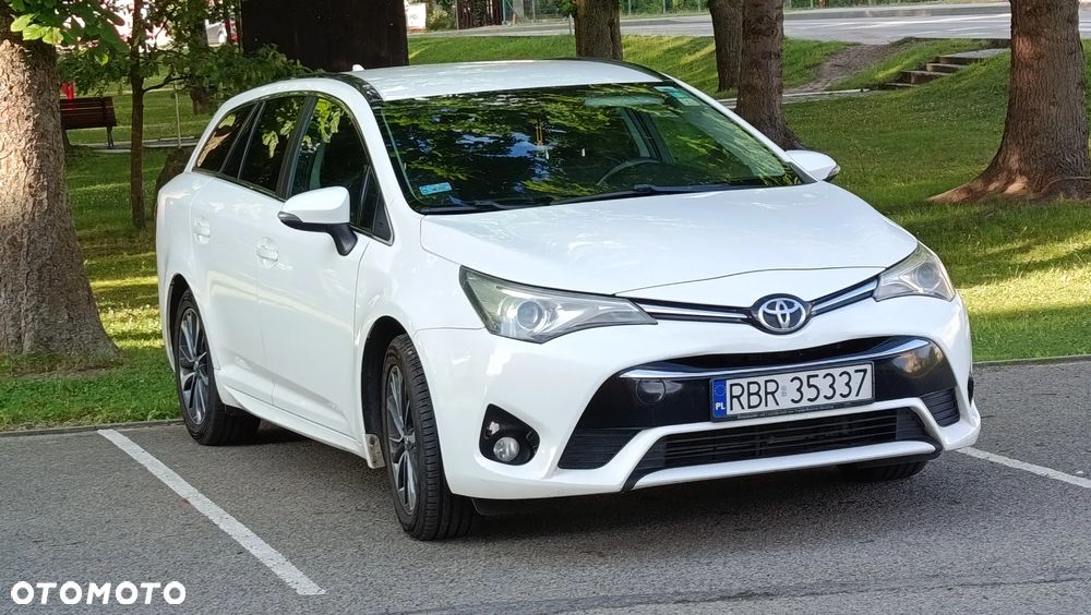 Toyota Avensis 2.0 D-4D Prestige - 6