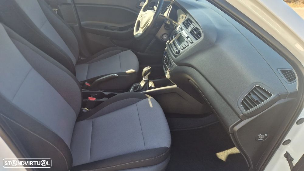 Hyundai i20 1.1 CRDi Access+Bluetooth - 8