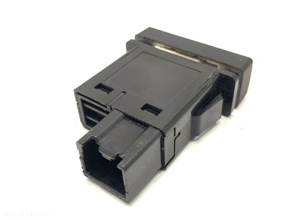 PRZYCISK ZAMYKANIA KLAPY - 115.00 PLN - MAZDA CX-9 (TB) 2006 - 2022 3.7 204 kW [277 KM] benzyna 2007 - 3