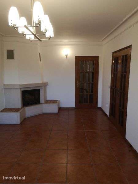 Apartamento T2 centro Ermesinde para arrendar